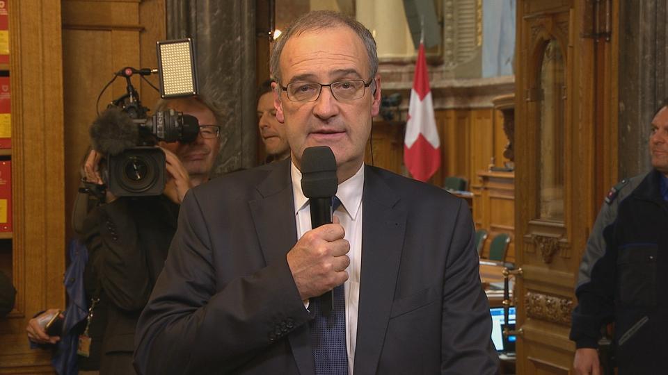 Le nouveau conseiller fédéral UDC Guy Parmelin interviewé par la RTS.