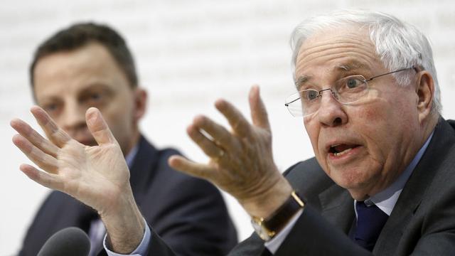 Christoph Blocher lors de la conférence de presse, mardi à Berne. [Keystone - Peter Klaunzer]