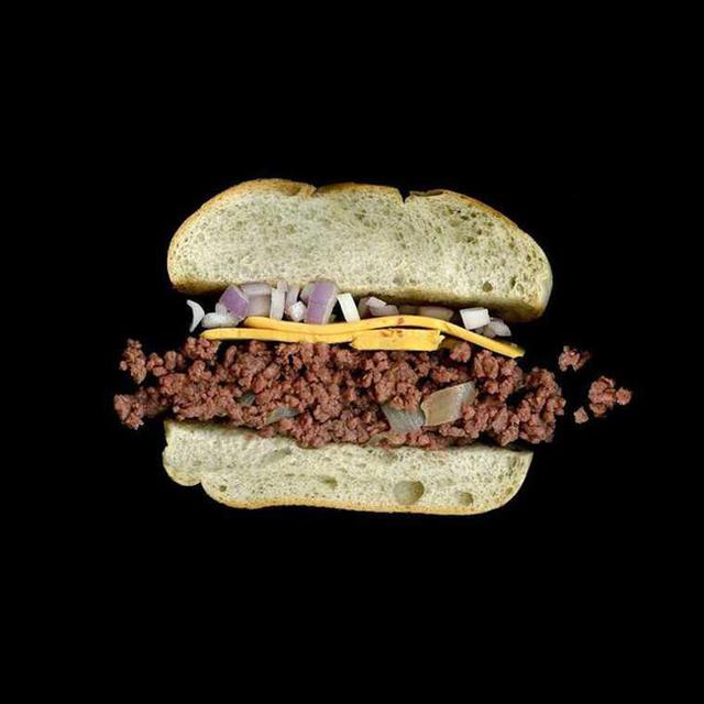 Un burger en version "écorché". [Jon Chonko]