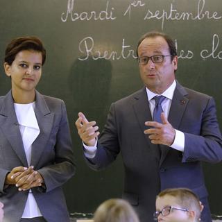 François Hollande était mardi dans une classe de province pour vanter l'introduction d'un enseignement moral et civique du CP à la terminale.