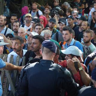 Neuf mille migrants sont entrés en Croatie depuis mercredi matin, à la suite de la frontière par la Hongrie de sa frontière avec la Serbie.