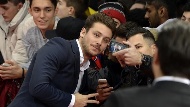 Bastian Baker multiplie les apparitions publiques, comme ici au gala du ballon d'or de la FIFA à Zurich, en janvier 2015. [KEYSTONE - Walter Bieri]