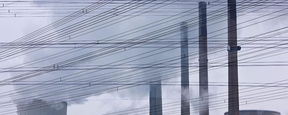 En France, certaines banques ont notamment décidé de ne plus financer de centrales électriques au charbon. [AFP - Oanh - Image Source]