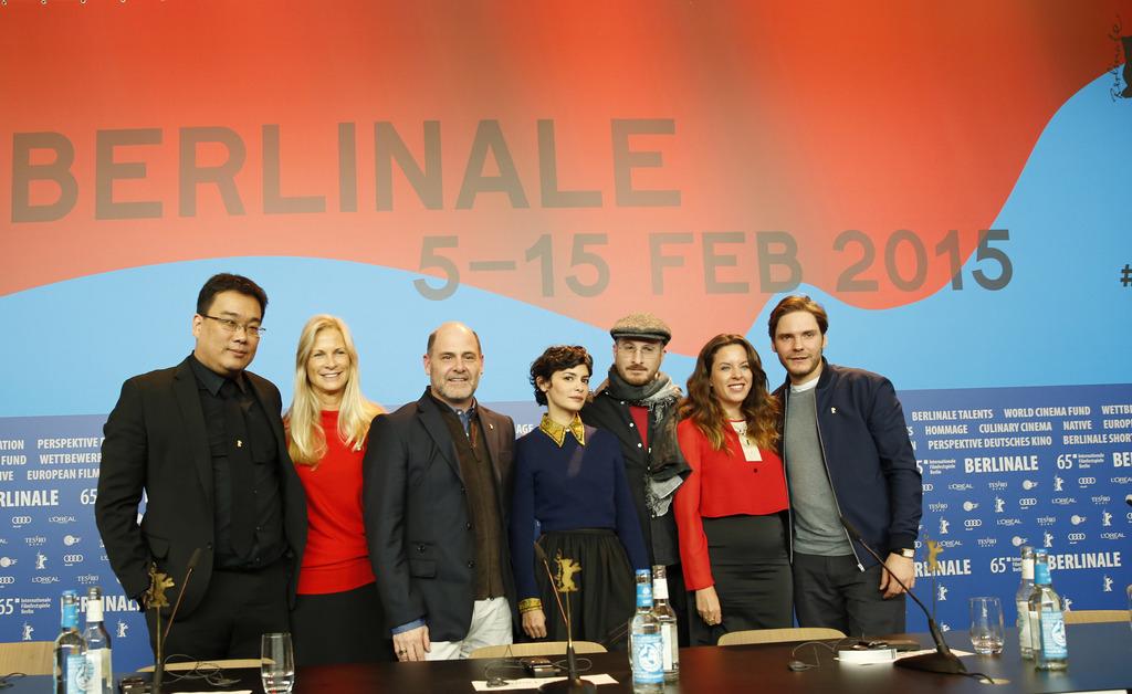 Le jury du 65e Festival international du film de Berlin est présidé par le réalisateur américain Darren Aronofsky (3e depuis la droite). [KEYSTONE - AXEL SCHMIDT]