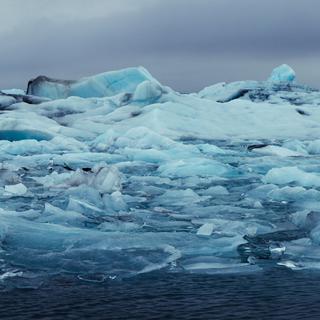 Seule la glace de l’Antarctique répond aux conditions nécessaires pour capter les particules témoins appelées neutrinos.
Cardaf
Fotolia [Cardaf]