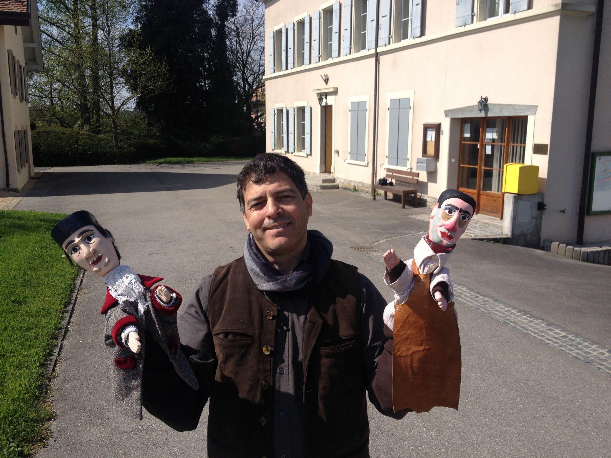 Bruno Prin et ses nouvelles marionnettes. [Valérie Teuscher]