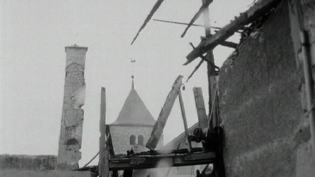 Un incendie ravage le village de l'Abbaye (VD) en 1966. [RTS]