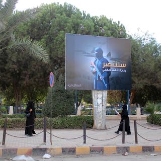 Des femmes portant le niqab à Raaqa, en Syrie. [RMC/STR]
