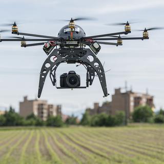 Les drones civils font partie des menaces potentielles pour la police. [Christian Beutler]