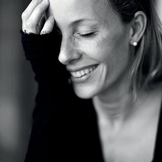 Mélanie Chappuis, auteure et journaliste. [melaniechappuis.com - Claude Dussez]