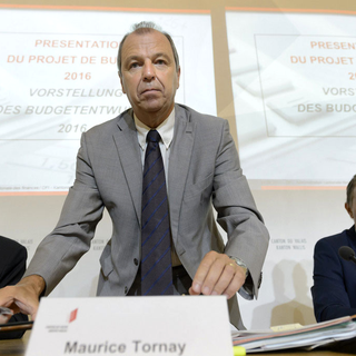 Le conseiller d'Etat Maurice Tornay lors de la présentation du budget valaisan 2016 lundi 31.08.2015 à Sion. [Keystone - Laurent Gilliéron]