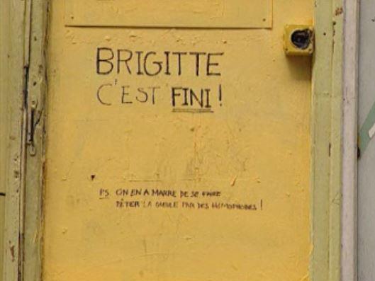 Fermeture en avril 1998 du bar gay Le Brigitte à Genève. [RTS]