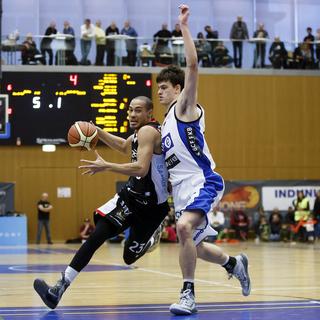 La Fédération et la Ligue espèrent donner un nouveau souffle au basket suisse. [Salvatore Di Nolfi]