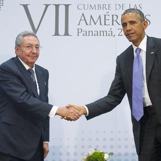 Raul Castro et Barack Obama. [AP Photo/Keystone - Pablo Martinez Monsivais]