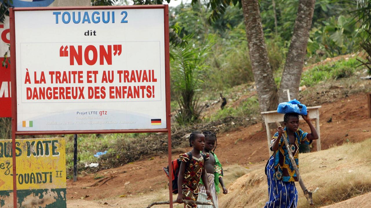 Campagne contre le travail des enfants dans les plantations de cacao ivoiriennes. [AFP - Kambou Sia]
