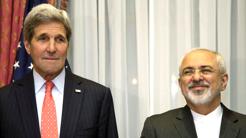 John Kerry et Mohammad Javad Zarif, ce lundi matin à Lausanne. [AP/Keystone - Brian Snyder/pool]