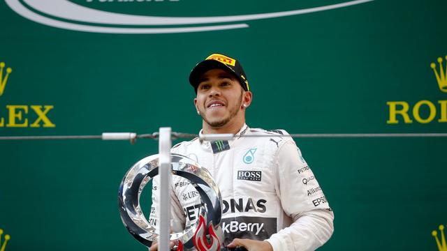 Sur un circuit qu'il affectionne tout particulièrement, Lewis Hamilton n'a laissé le soin à personne de lui voler la vedette. [Diego Azubel]