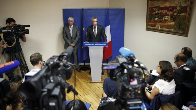 Le procureur François Molins a communiqué mardi soir à la presse des informations sur l'enquête toujours en cours. [EPA/Keystone - Yoan Valat]