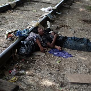 Deux migrants venus du Guatemala, lors de leur traversée du Mexique, à Arriaga au Chiapas. [Jorge Dan Lopez]