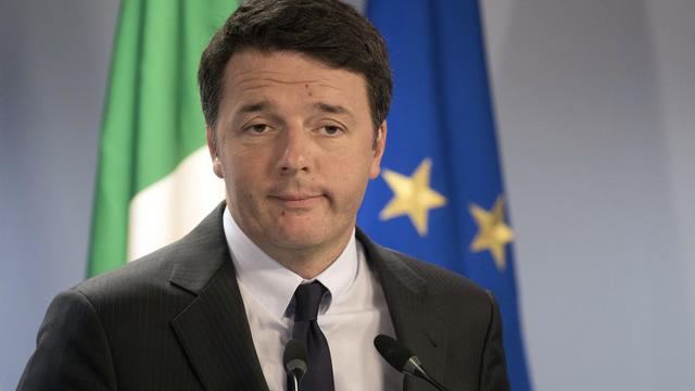 Matteo Renzi estime que l'Italie est abandonnée par certains de ses partenaires européens. [AP/Keystone - Olivier Matthys]