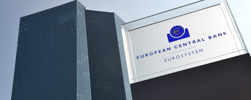 Le logo de la Banque centrale européenne à son siège de Francfort. [EPA/Keystone - Arne Dedert]