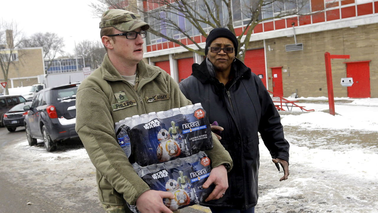 Les habitants de Flint affirmaient depuis longtemps que l'eau les rendait malades. [Reuters - Rebecca Cook]