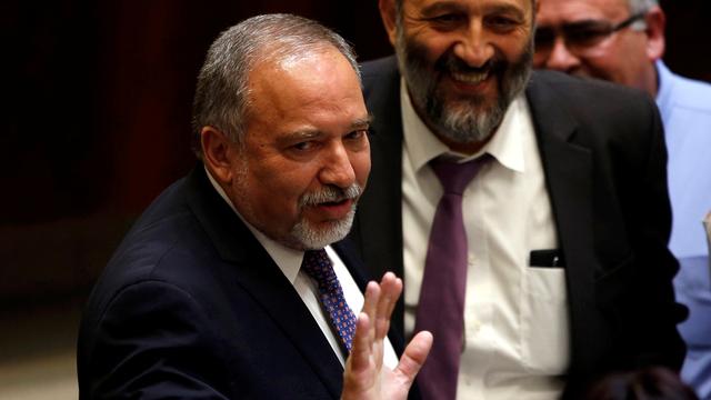 Une partie de la communauté internationale s'inquiète de la direction qu'Israël pourrait prendre avec l'investiture d'Avigdor Lieberman comme ministre de la Défense.