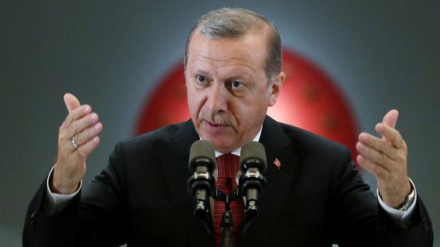 Recep Tayyip Erdogan avait présenté lundi des excuses pour la mort d'un pilote russe en novembre 2015. [Presidential Press Service, via AP - Murat Cetinmuhurdar]