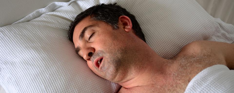 De nombreuses personnes souffrent d'apnées du sommeil sans le savoir.
Rafael Ben-Ari
Fotolia [Rafael Ben-Ari]