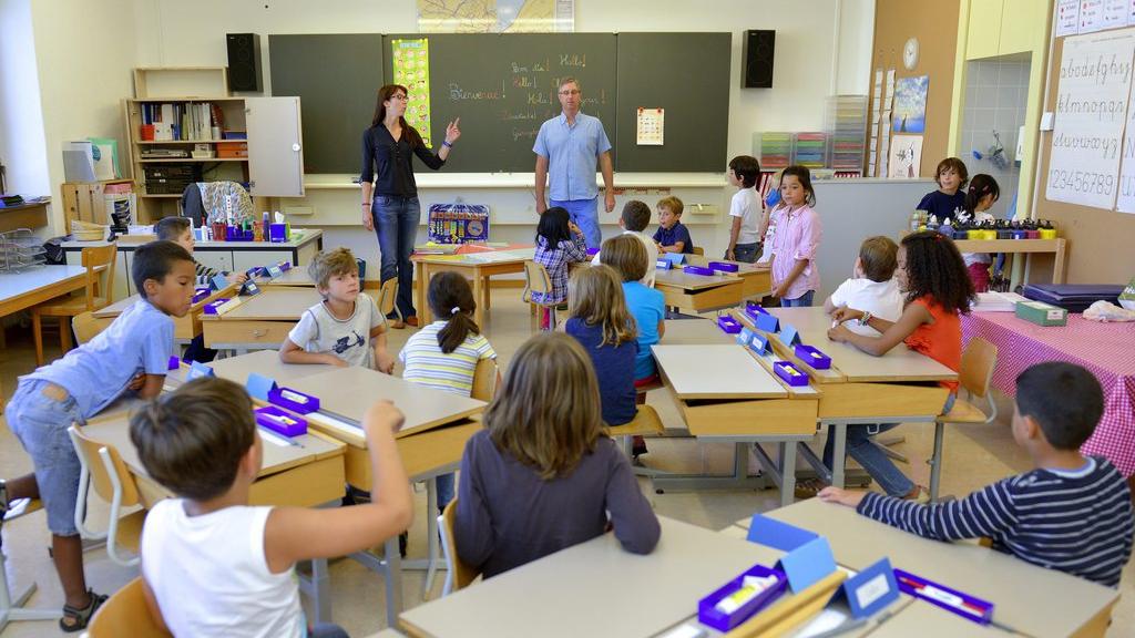 La Suisse ferait face à une pénurie d'enseignants (image d'illustration). [Keystone - Christian Brun]