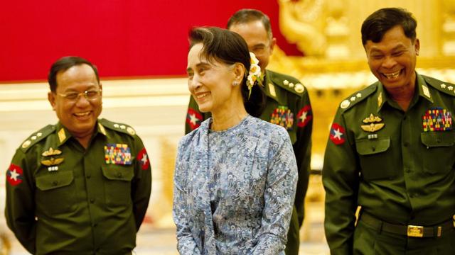 La junte militaire a cédé le pouvoir au nouveau gouvernement. [Pool/EPA/Keystone - Ye Aung Thu]