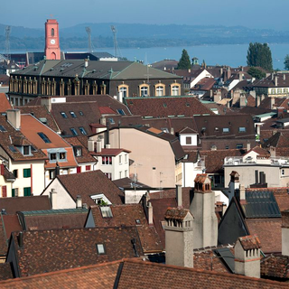 Les toits de la ville de Neuchâtel. [Keystone - Laurent Gillieron]