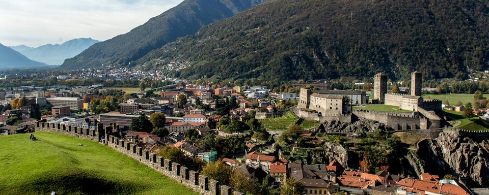 Bellinzone, chef-lieu du canton du Tessin. [keystone - Ti-Press/Carlo Reguzzi]