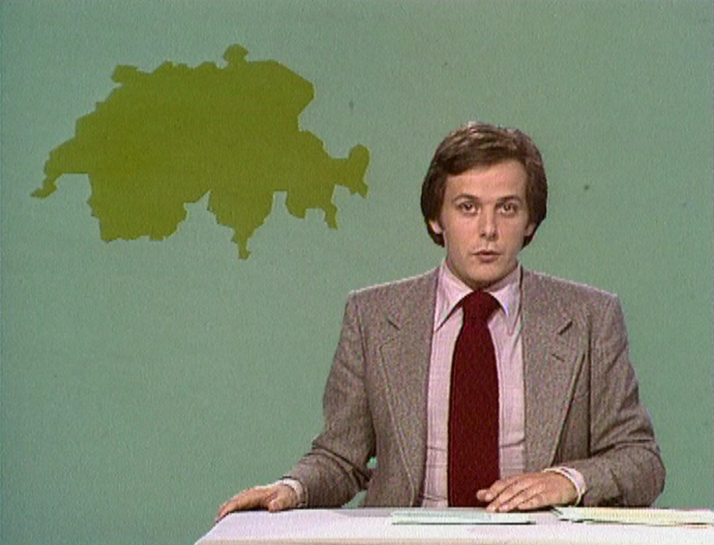 Philippe Mottaz présente le Télé Journal en 1976. [RTS]