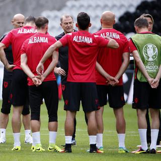 L'équipe d'Albanie lors de son entraînement, le 10 juin à Lens, dans le nord de la France. [Keystone - Shawn Thew - EPA]