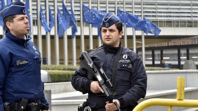 Le siège de la Commission européenne à Bruxelles est sous haute surveillance. [Martin Meissner]