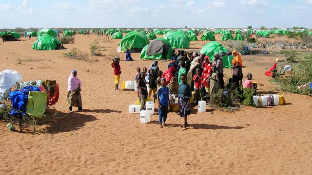 Les réfugiés somaliens de retour à Kismayo se retrouvent plus démunis que jamais. [Reuters - Daud Yussuf]