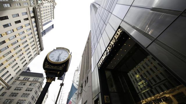 Entrée de la Trump Tower sur la 5e Avenue à New York. [AP Photo / Keystone - Mark Lennihan]