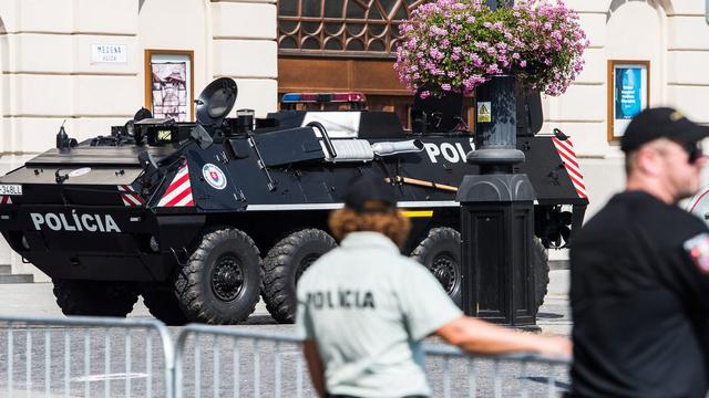 Bratislava a été placée sous haute sécurité pour le sommet de vendredi. [EPA/Keystone - Filip Singer]