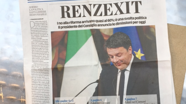 Matteo Renzi en première page de La Provincia. [RTS - Nicole della Pietra]