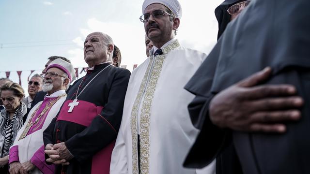 Les représentants religieux turcs se sont rassemblés sur la place Taksim le 20 juillet 2016. [AFP - Halit Onur Sandal]