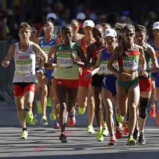 Maya Neuenschwander, tout à gauche, n'a pas pu se mêler à la course aux médailles. [Robert F. Bukaty]