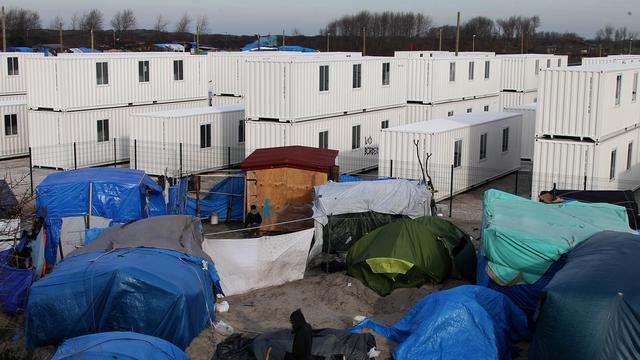 Le camp de Calais. [AP Photo/Keystone - Michel Spingler]