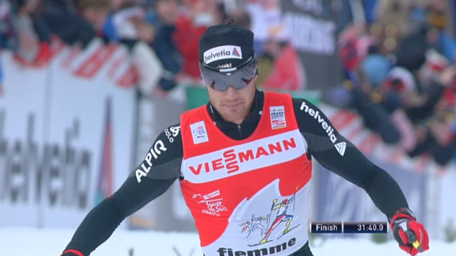 Dario Cologna à son arrivée finale au Tour de ski 2011 - 2012 [RTS]