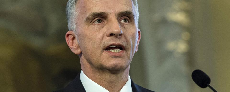 Didier Burkhalter a-t-il eu raison de critiquer la politique américaine? [Keystone - Peter Schneider]