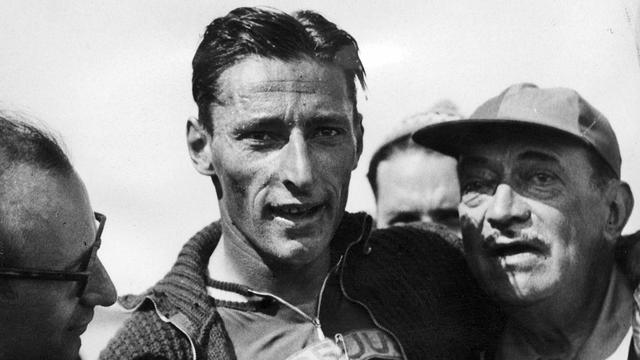 Ferdy Kübler, légende du cyclisme suisse appelé aussi le "Fou pédalant", s'est éteint à l'âge de 97 ans.