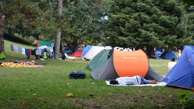 Le camp de migrants à Côme, début septembre 2016. [RTS - Valentin Tombez]