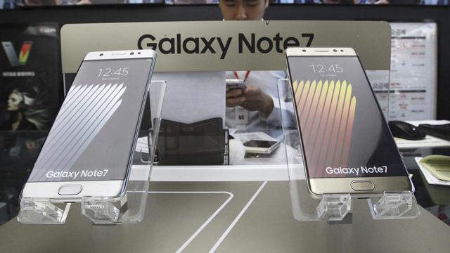 Le Galaxy Note 7 dans un magasin à Séoul en Corée du Sud. [Keystone - Ahn Young-joon]