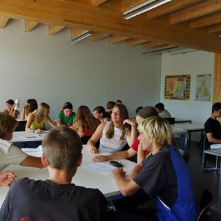 Cours de français dans une classe de Wil, en Thurgovie. [Keystone - Regina Kühne]