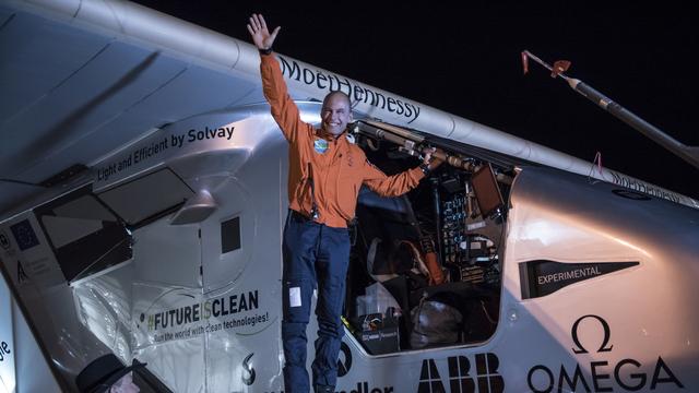 Bertrand Piccard juste avant le décollage jeudi à Phoenix. [Jean Revillard]